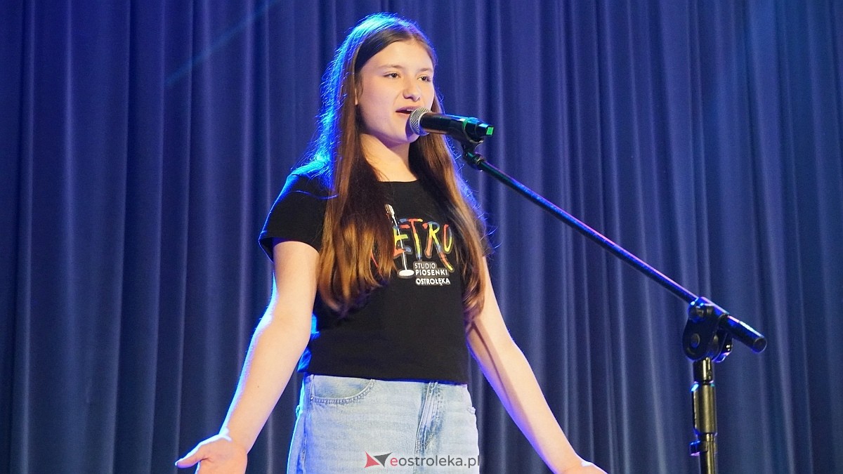 Koncert charytatywny dla Marcela - Antek Smykiewicz, Julia Kołodziejak, Amelia Modrzewska, Metro [23.04.2025] - zdjęcie #33 - eOstroleka.pl