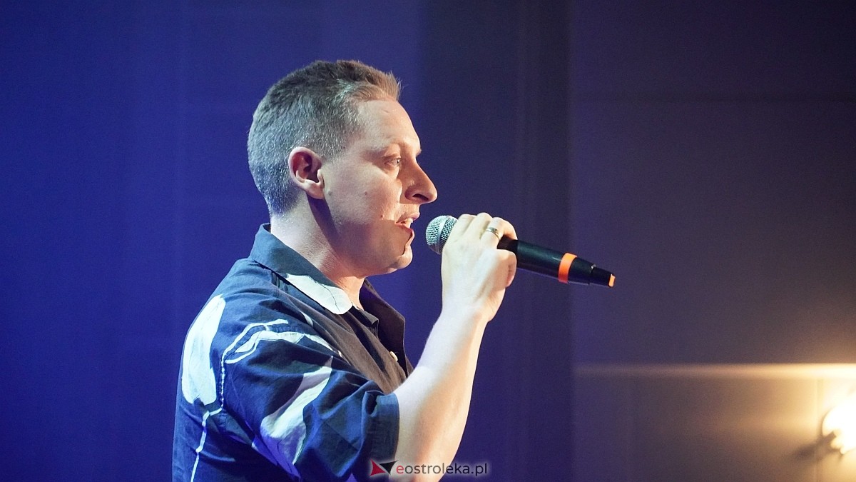 Koncert charytatywny dla Marcela - Antek Smykiewicz, Julia Kołodziejak, Amelia Modrzewska, Metro [23.04.2025] - zdjęcie #11 - eOstroleka.pl