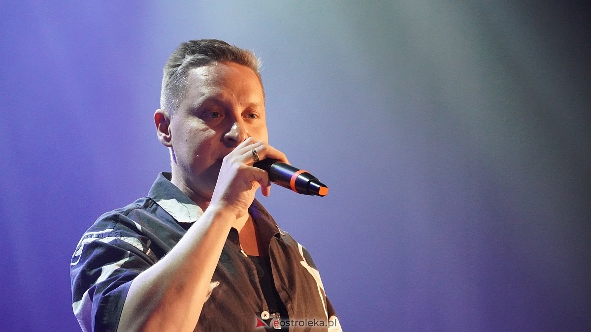 Koncert charytatywny dla Marcela - Antek Smykiewicz, Julia Kołodziejak, Amelia Modrzewska, Metro [23.04.2025] - zdjęcie #6 - eOstroleka.pl