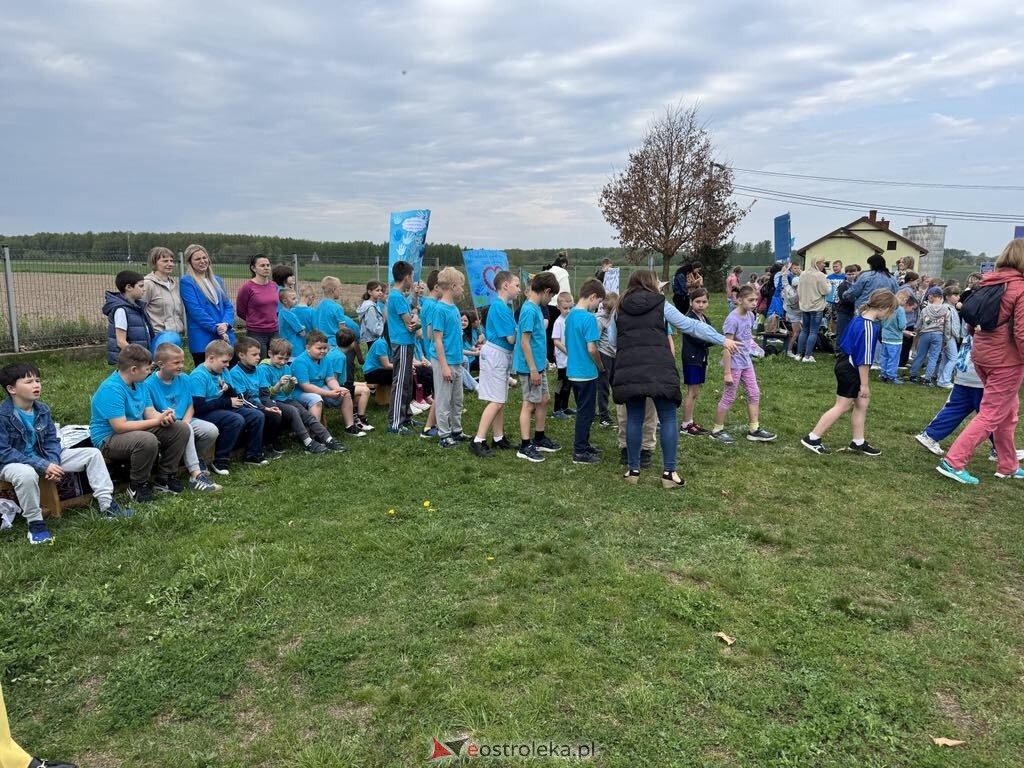 Niebieskie Igrzyska w Drwęczy [24.04.2025] - zdjęcie #53 - eOstroleka.pl