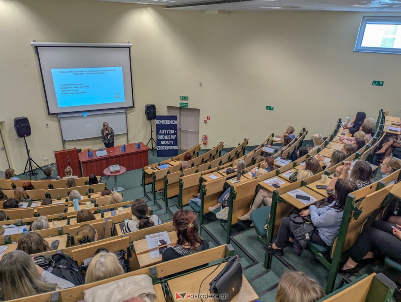 Konferencja Autyzm - budujemy mosty zrozumienia [25.04.2025] - zdjęcie #18 - eOstroleka.pl