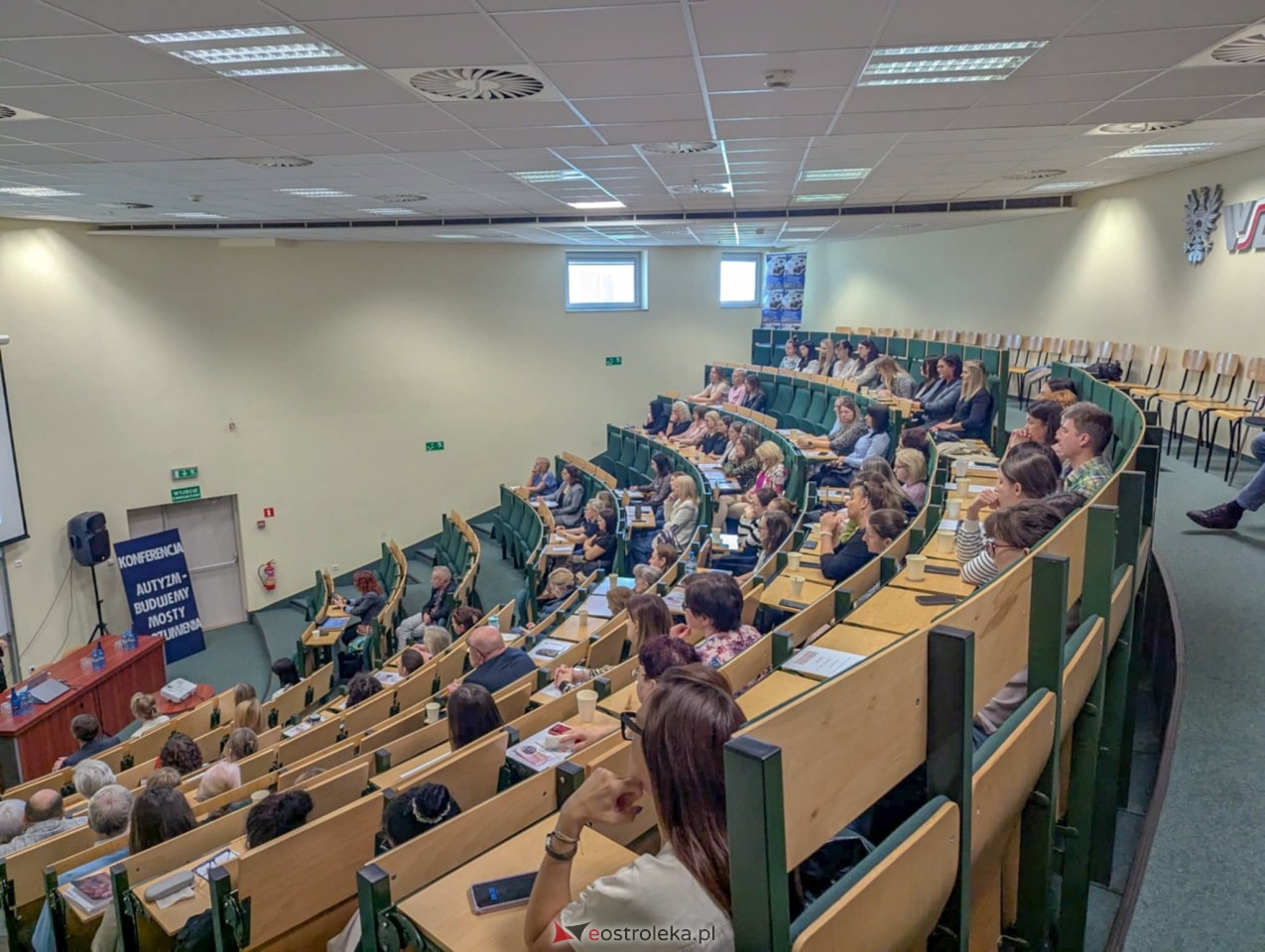 Konferencja Autyzm - budujemy mosty zrozumienia [25.04.2025] - zdjęcie #17 - eOstroleka.pl