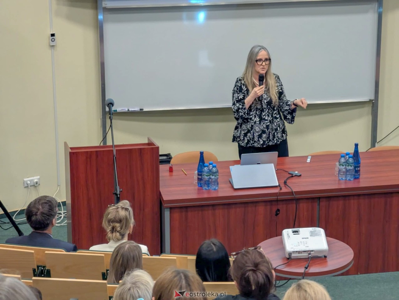 Konferencja Autyzm - budujemy mosty zrozumienia [25.04.2025] - zdjęcie #15 - eOstroleka.pl