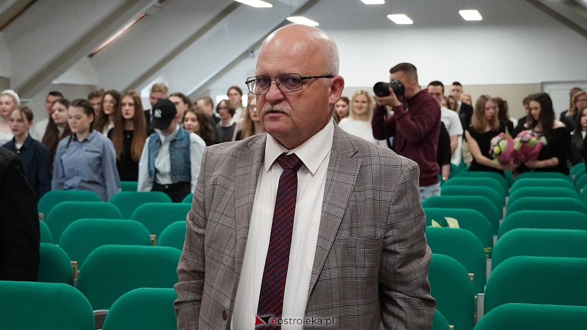 Zakończenie roku szkolnego klas maturalnych w ZSZ nr 4 [25.04.2025] - zdjęcie #91 - eOstroleka.pl