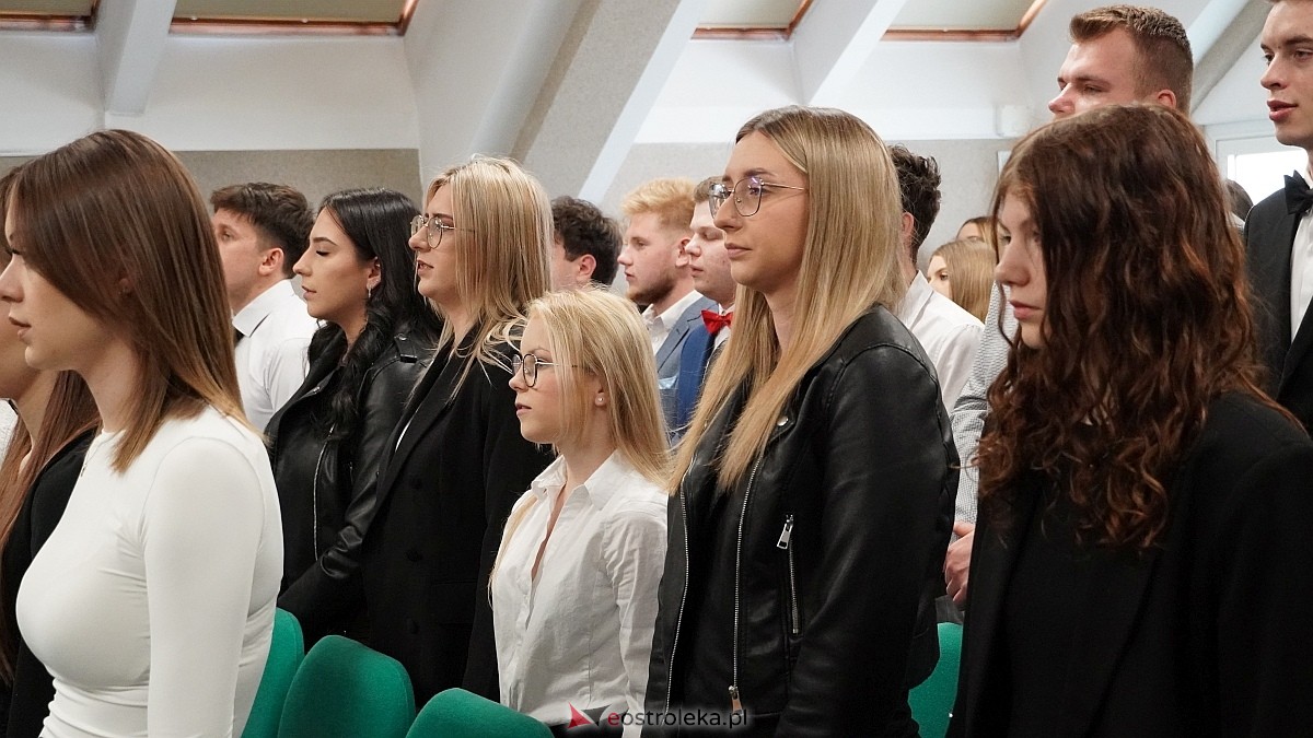 Zakończenie roku szkolnego klas maturalnych w ZSZ nr 4 [25.04.2025] - zdjęcie #43 - eOstroleka.pl