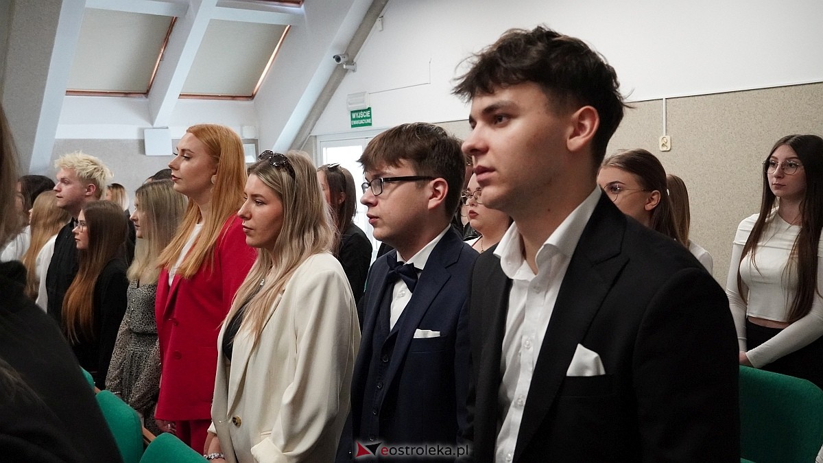 Zakończenie roku szkolnego klas maturalnych w ZSZ nr 4 [25.04.2025] - zdjęcie #31 - eOstroleka.pl