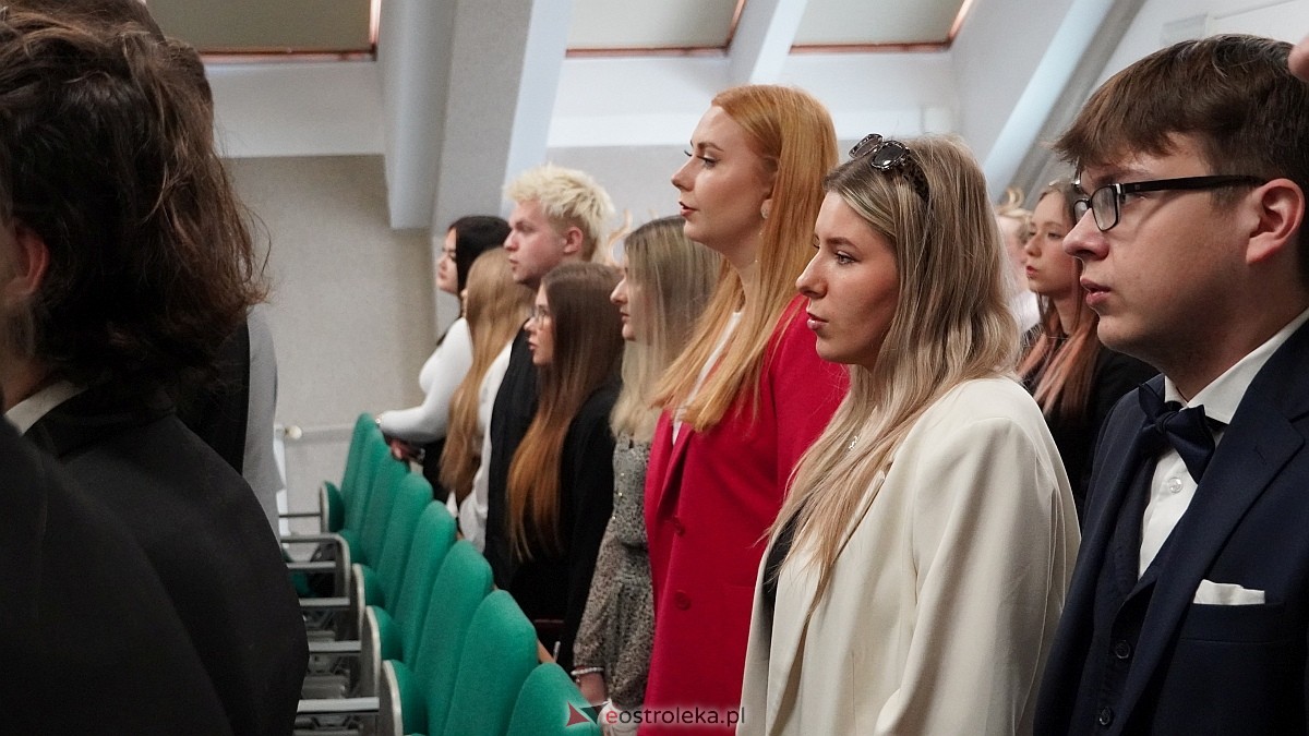 Zakończenie roku szkolnego klas maturalnych w ZSZ nr 4 [25.04.2025] - zdjęcie #28 - eOstroleka.pl