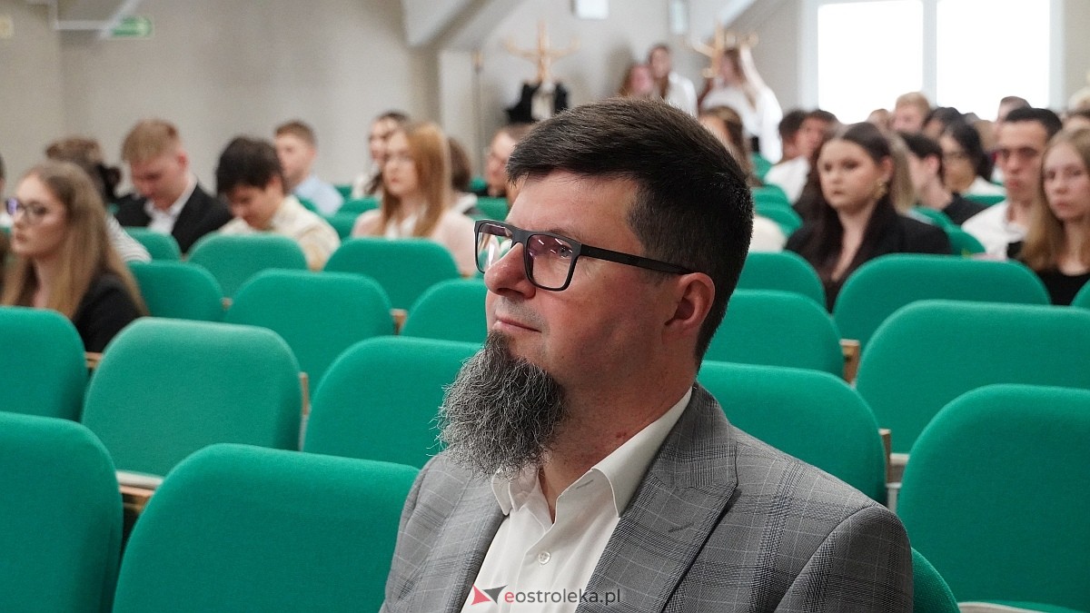 Zakończenie roku szkolnego klas maturalnych w ZSZ nr 4 [25.04.2025] - zdjęcie #27 - eOstroleka.pl