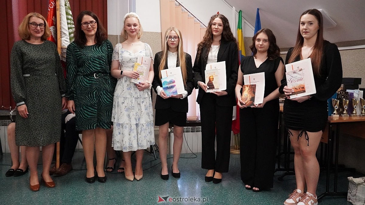 Zakończenie roku szkolnego klas maturalnych w ZSZ nr 4 [25.04.2025] - zdjęcie #56 - eOstroleka.pl