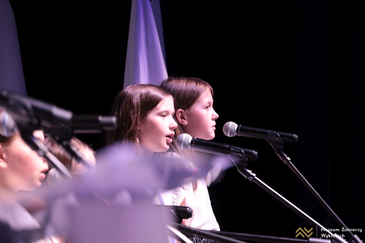 Koncert „Pamięci ojców naszych” w MŻW – 25.04.2025 - zdjęcie #15 - eOstroleka.pl