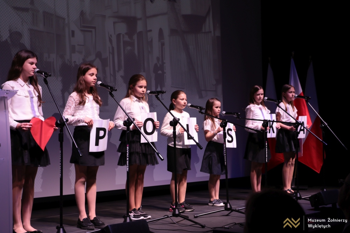 Koncert „Pamięci ojców naszych” w MŻW – 25.04.2025 - zdjęcie #12 - eOstroleka.pl