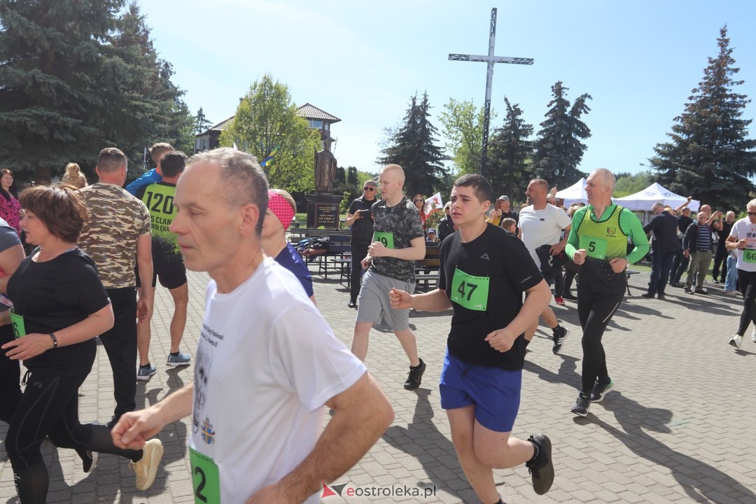 Bieg Papieski 2025 w Ostrołęce [27.04.2025] - zdjęcie #73 - eOstroleka.pl