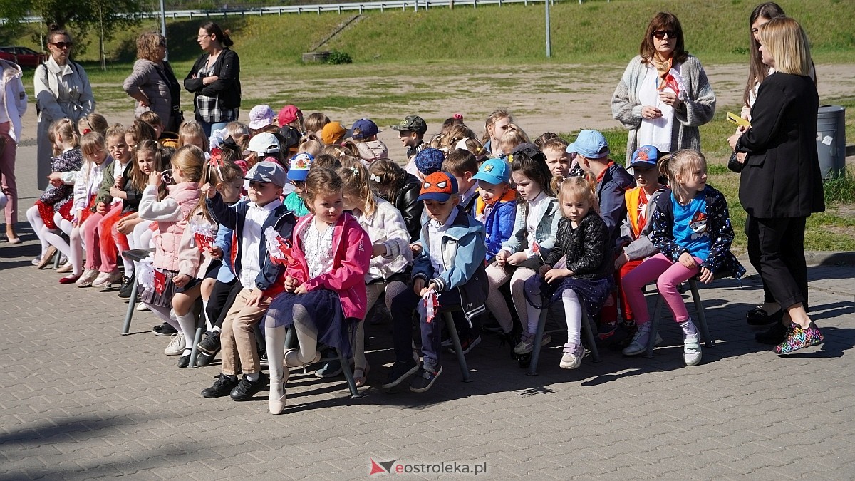 Happening z okazj iDnia Flagi w Ostrołęce [30.04.2025] - zdjęcie #215 - eOstroleka.pl