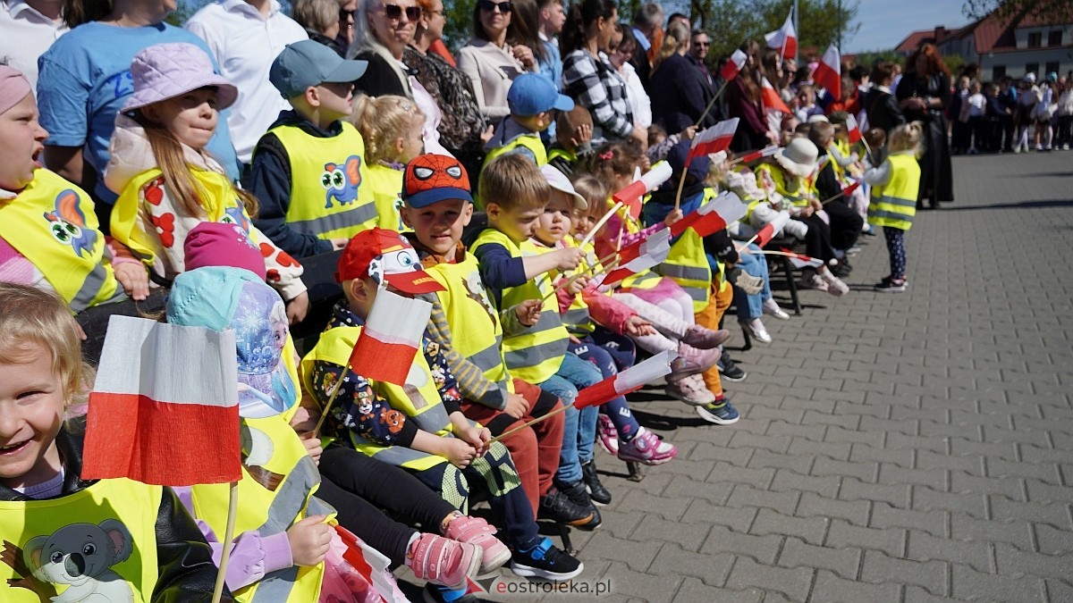 Happening z okazj iDnia Flagi w Ostrołęce [30.04.2025] - zdjęcie #208 - eOstroleka.pl