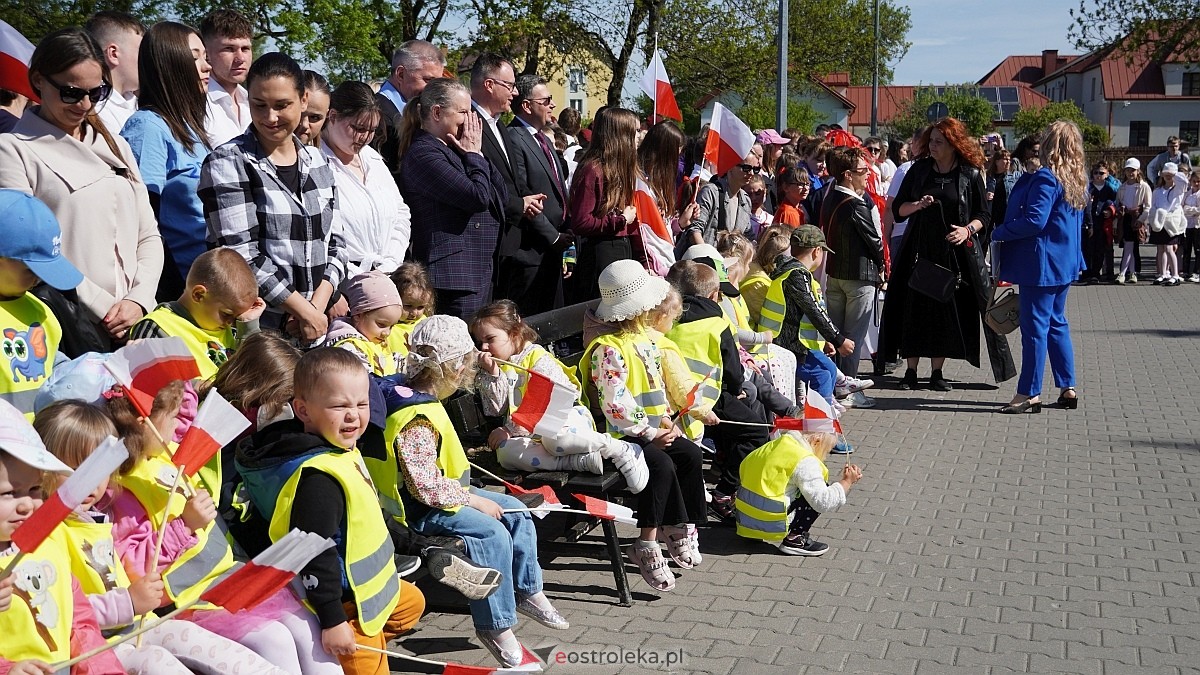 Happening z okazj iDnia Flagi w Ostrołęce [30.04.2025] - zdjęcie #204 - eOstroleka.pl