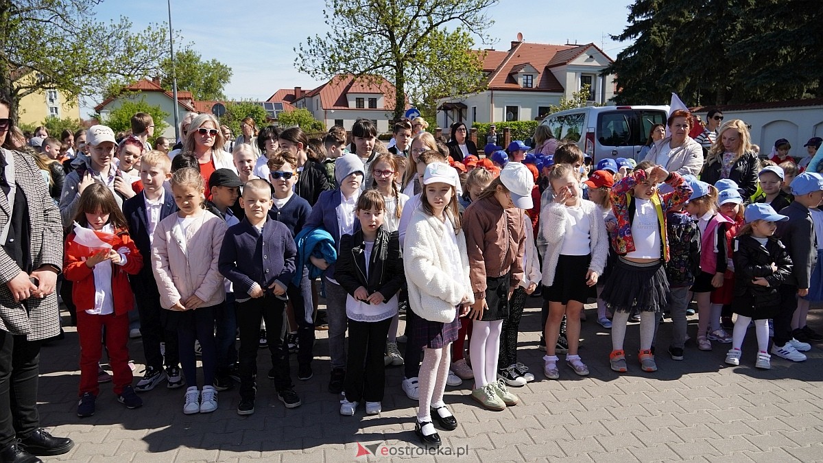 Happening z okazj iDnia Flagi w Ostrołęce [30.04.2025] - zdjęcie #119 - eOstroleka.pl