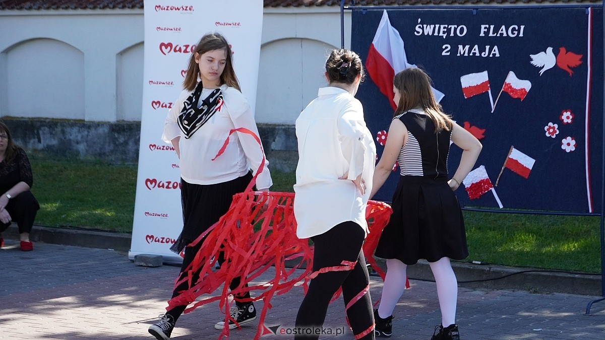 Happening z okazj iDnia Flagi w Ostrołęce [30.04.2025] - zdjęcie #177 - eOstroleka.pl