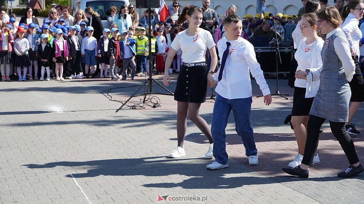 Happening z okazj iDnia Flagi w Ostrołęce [30.04.2025] - zdjęcie #141 - eOstroleka.pl