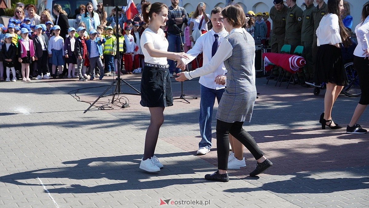 Happening z okazj iDnia Flagi w Ostrołęce [30.04.2025] - zdjęcie #138 - eOstroleka.pl