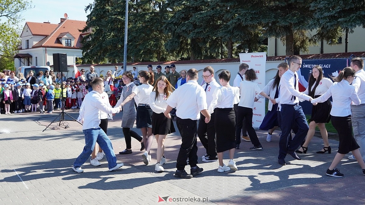 Happening z okazj iDnia Flagi w Ostrołęce [30.04.2025] - zdjęcie #111 - eOstroleka.pl
