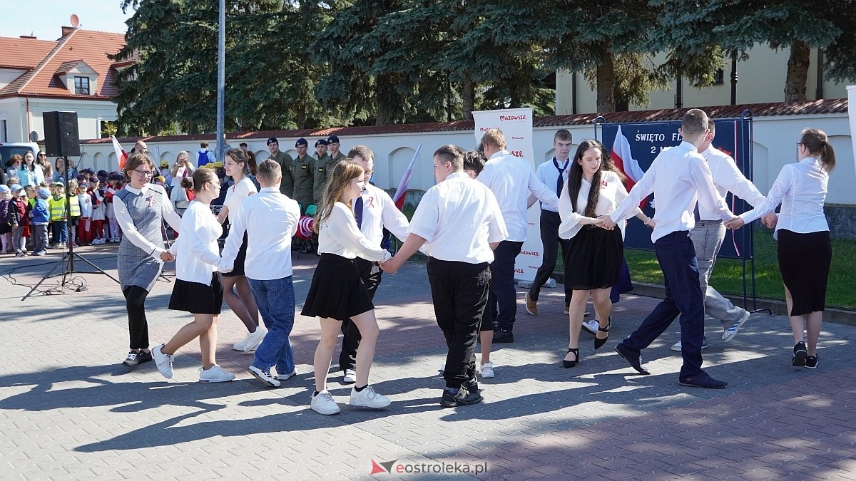 Happening z okazj iDnia Flagi w Ostrołęce [30.04.2025] - zdjęcie #108 - eOstroleka.pl