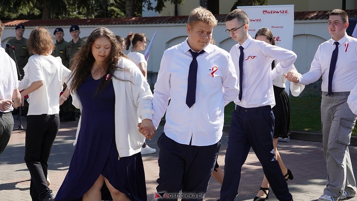 Happening z okazj iDnia Flagi w Ostrołęce [30.04.2025] - zdjęcie #85 - eOstroleka.pl