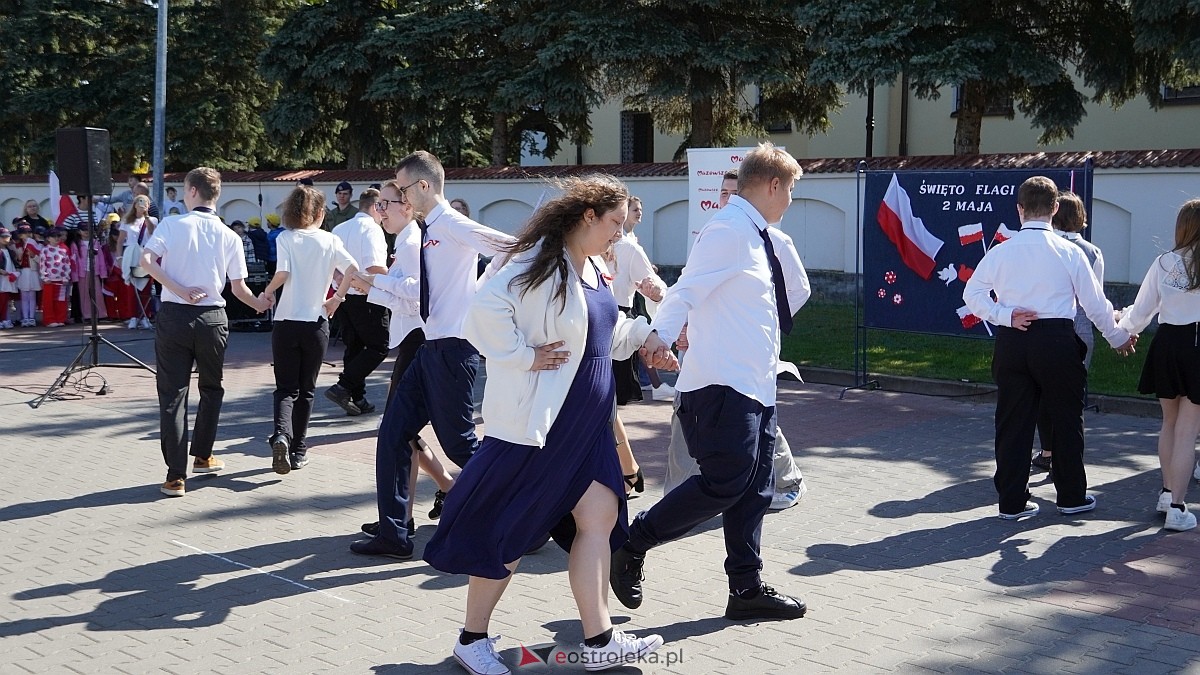 Happening z okazj iDnia Flagi w Ostrołęce [30.04.2025] - zdjęcie #83 - eOstroleka.pl