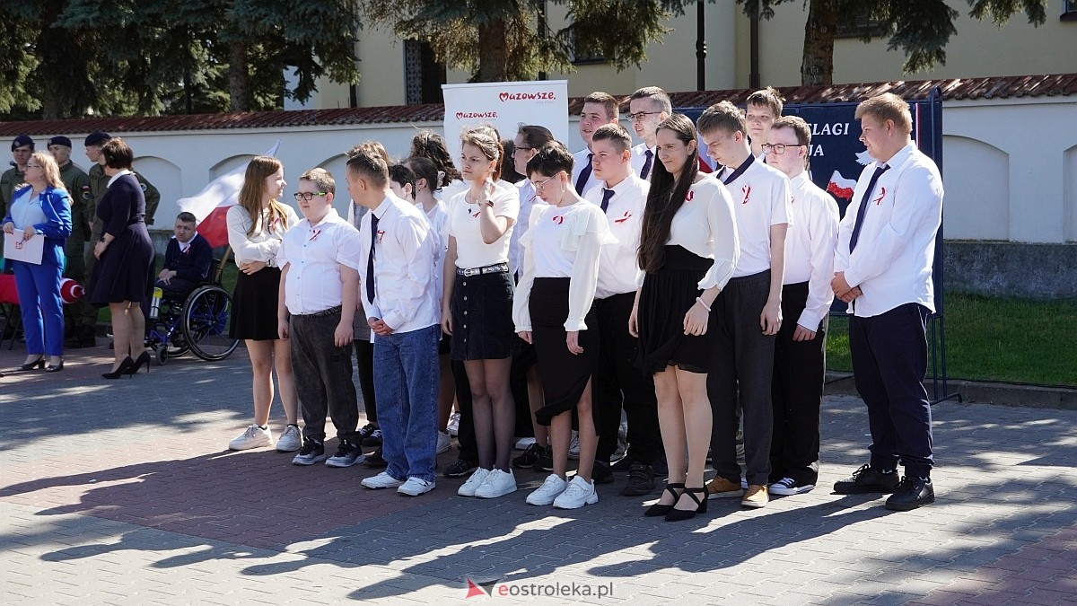 Happening z okazj iDnia Flagi w Ostrołęce [30.04.2025] - zdjęcie #130 - eOstroleka.pl