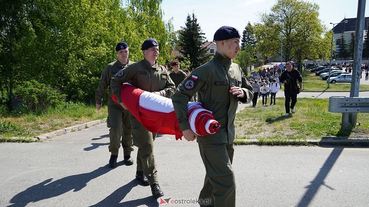 Happening z okazj iDnia Flagi w Ostrołęce [30.04.2025] - zdjęcie #118 - eOstroleka.pl