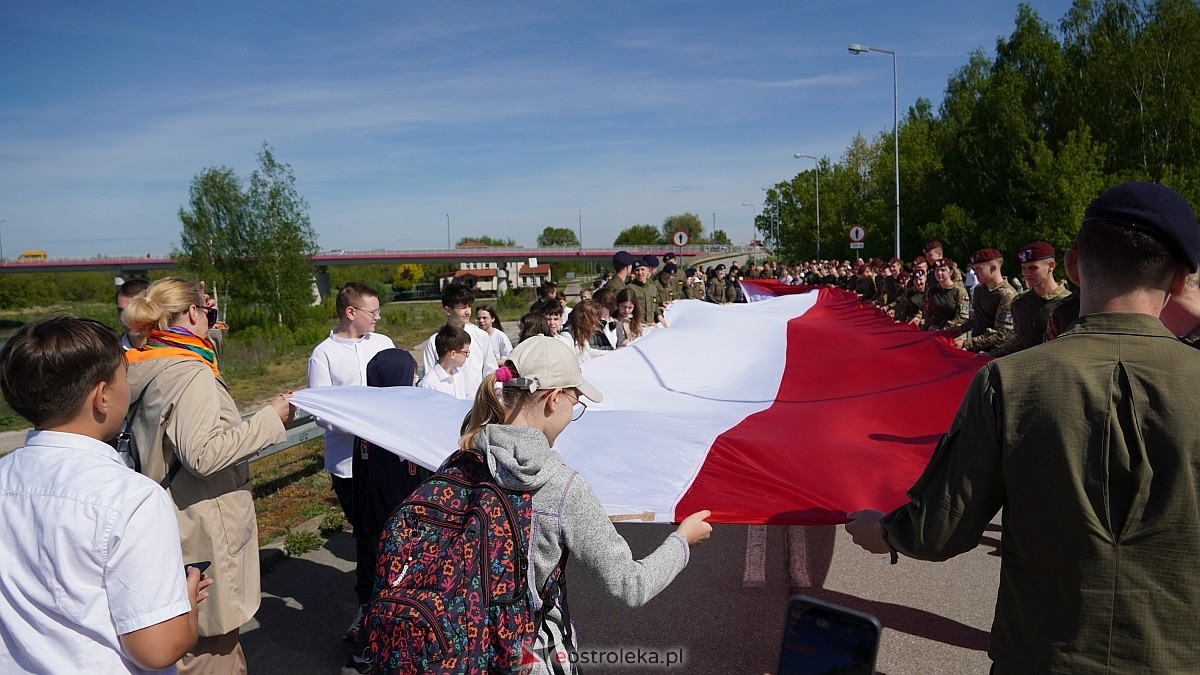 Happening z okazj iDnia Flagi w Ostrołęce [30.04.2025] - zdjęcie #103 - eOstroleka.pl