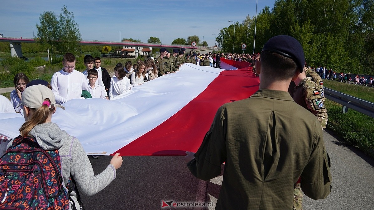 Happening z okazj iDnia Flagi w Ostrołęce [30.04.2025] - zdjęcie #100 - eOstroleka.pl
