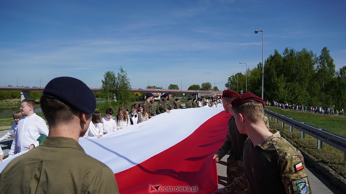 Happening z okazj iDnia Flagi w Ostrołęce [30.04.2025] - zdjęcie #88 - eOstroleka.pl