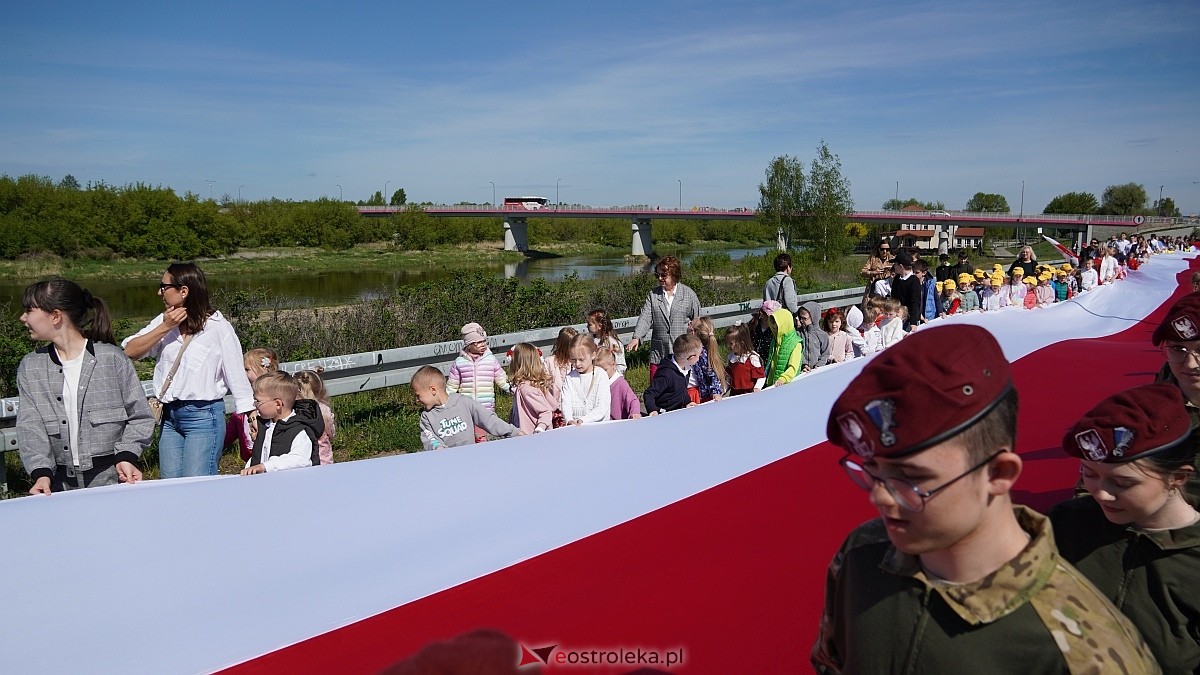 Happening z okazj iDnia Flagi w Ostrołęce [30.04.2025] - zdjęcie #72 - eOstroleka.pl