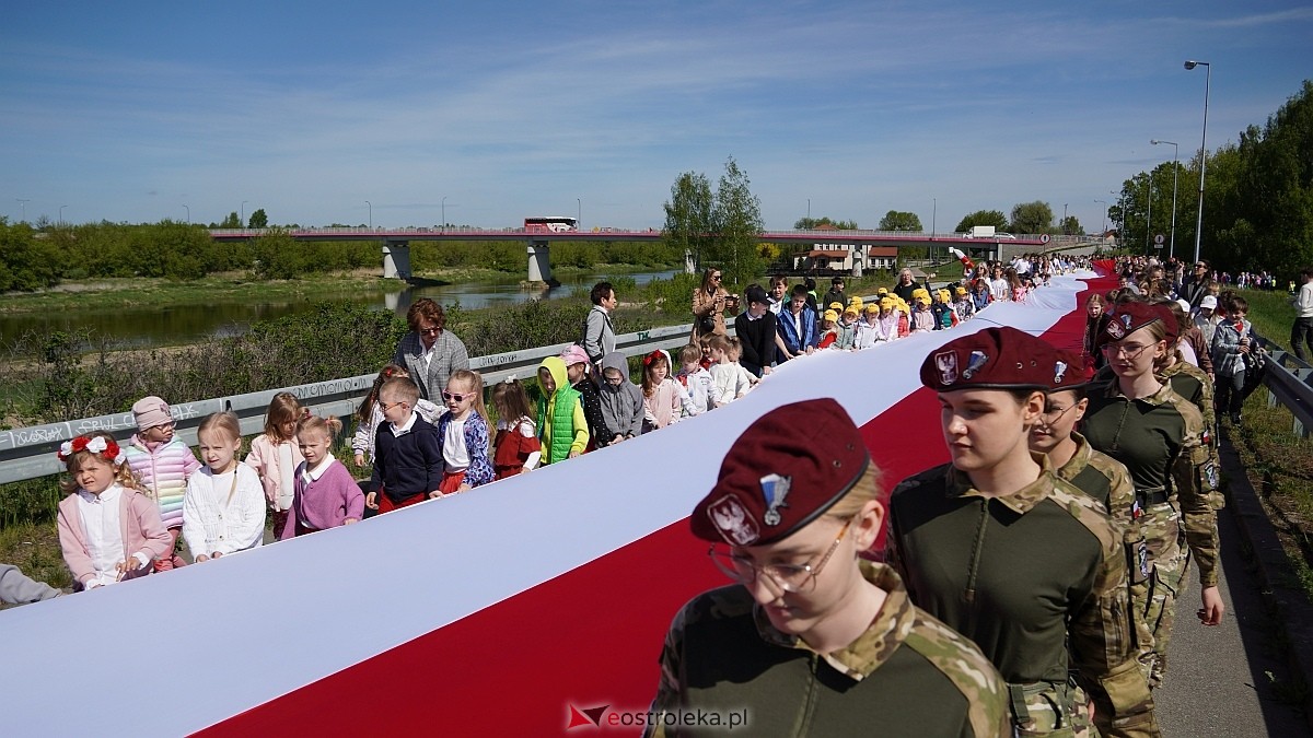 Happening z okazj iDnia Flagi w Ostrołęce [30.04.2025] - zdjęcie #68 - eOstroleka.pl