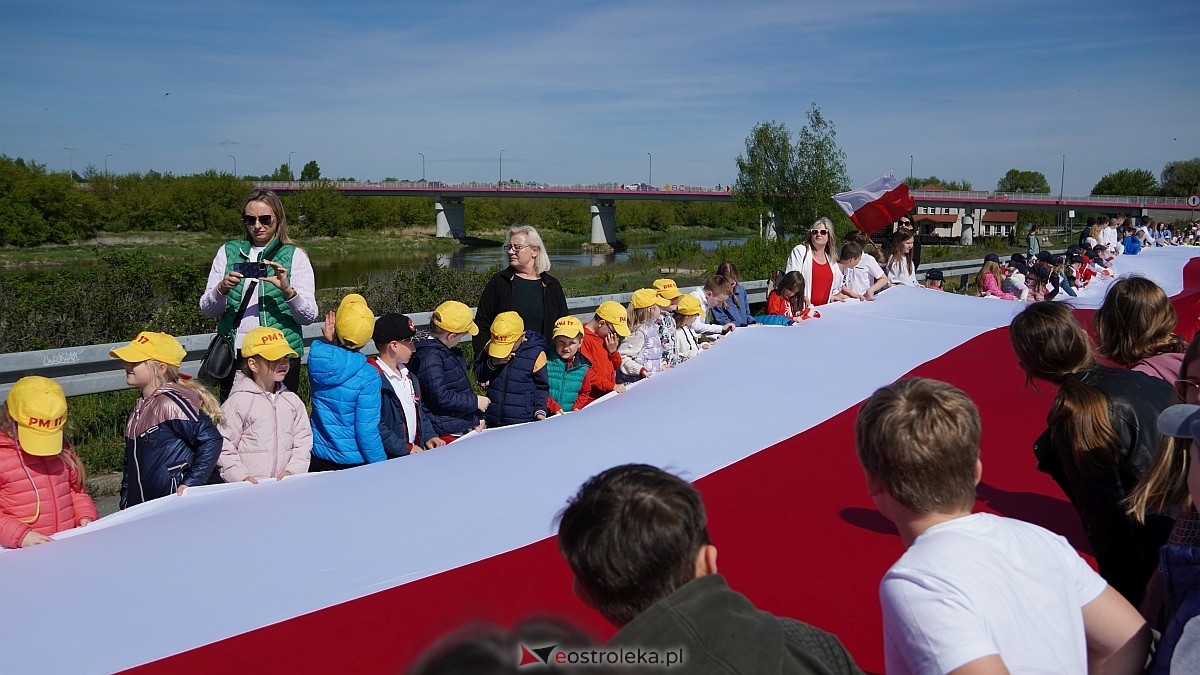 Happening z okazj iDnia Flagi w Ostrołęce [30.04.2025] - zdjęcie #44 - eOstroleka.pl