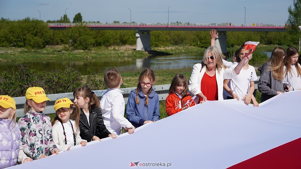 Happening z okazj iDnia Flagi w Ostrołęce [30.04.2025] - zdjęcie #37 - eOstroleka.pl