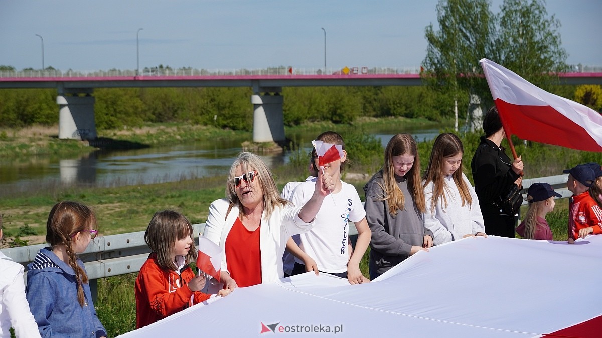 Happening z okazj iDnia Flagi w Ostrołęce [30.04.2025] - zdjęcie #35 - eOstroleka.pl