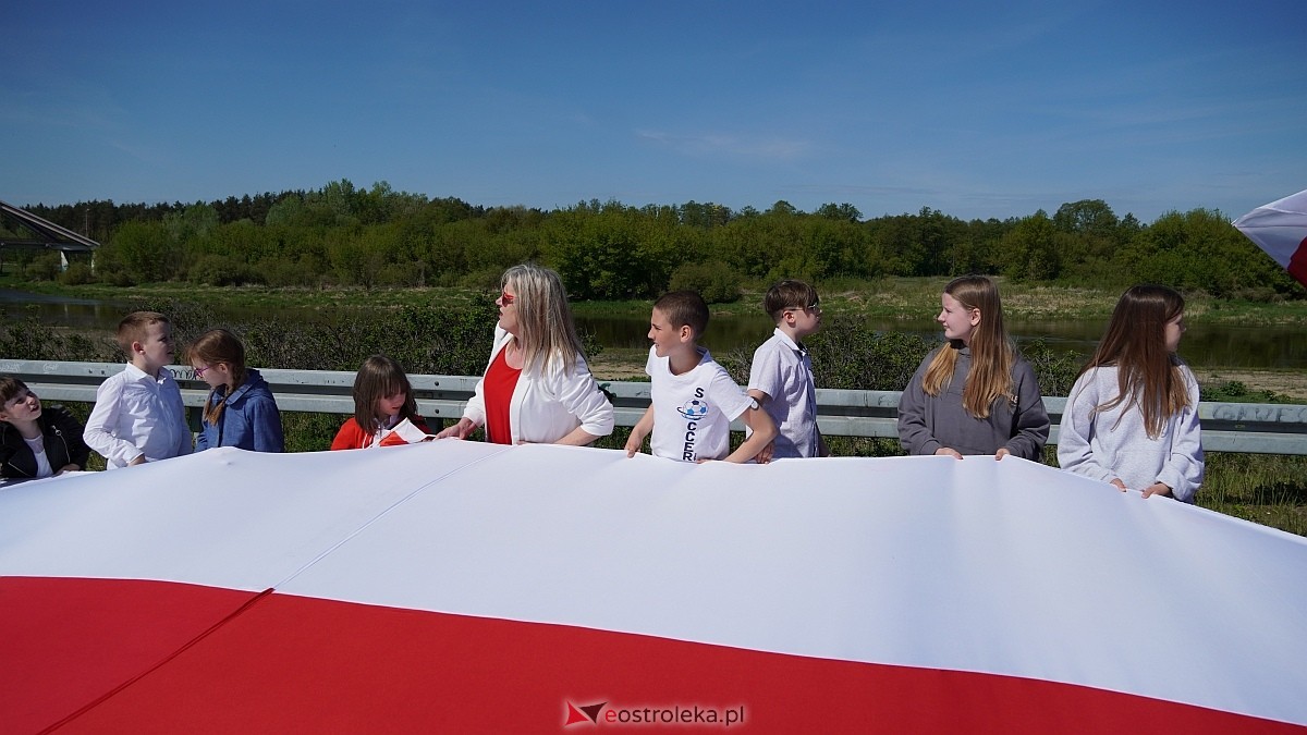 Happening z okazj iDnia Flagi w Ostrołęce [30.04.2025] - zdjęcie #30 - eOstroleka.pl