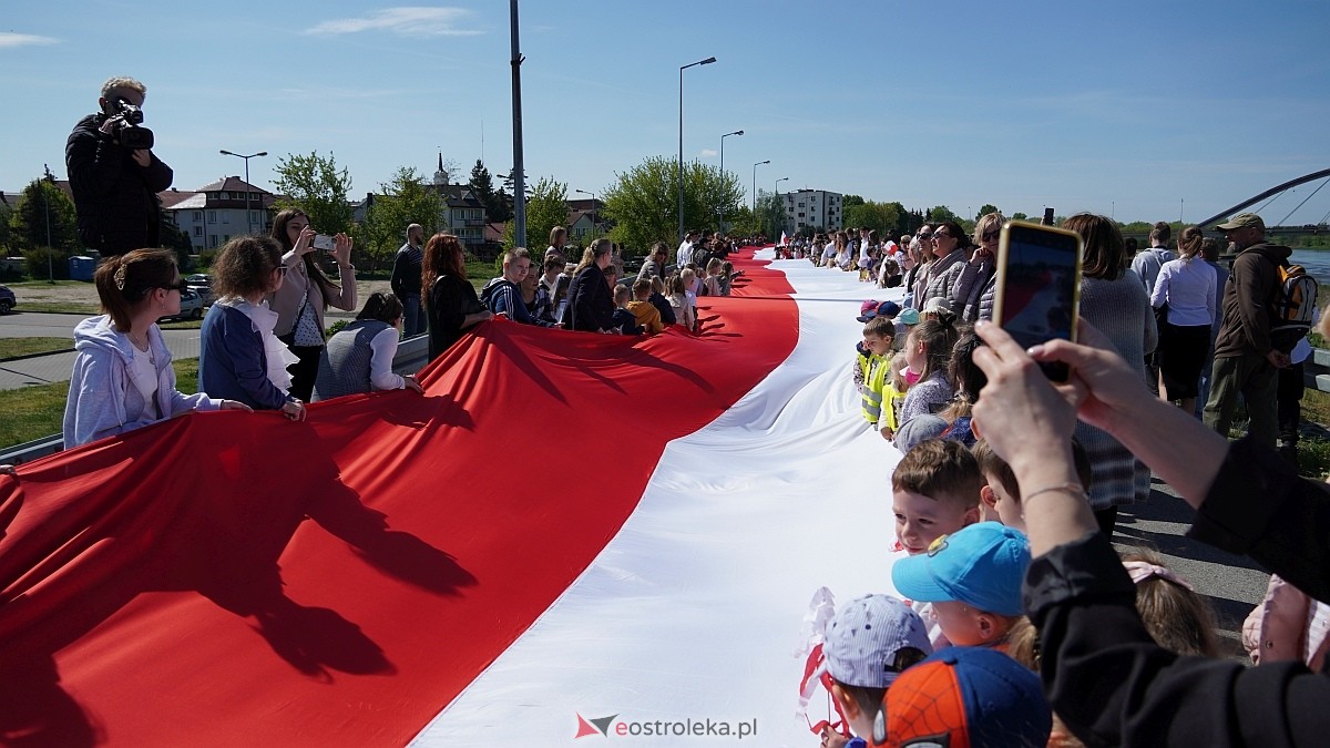 Happening z okazj iDnia Flagi w Ostrołęce [30.04.2025] - zdjęcie #21 - eOstroleka.pl