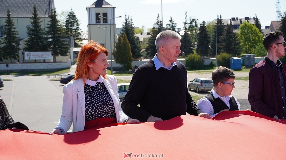 Happening z okazj iDnia Flagi w Ostrołęce [30.04.2025] - zdjęcie #16 - eOstroleka.pl