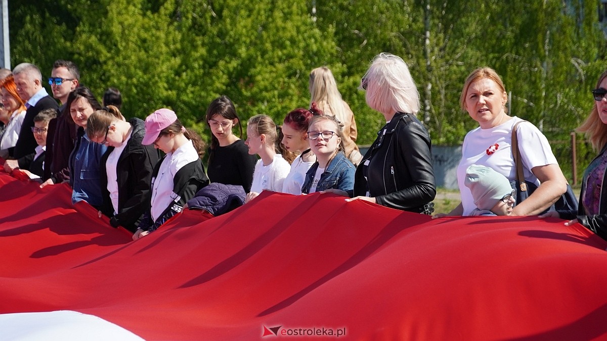 Happening z okazj iDnia Flagi w Ostrołęce [30.04.2025] - zdjęcie #56 - eOstroleka.pl