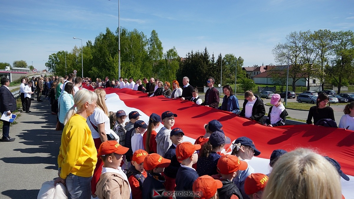 Happening z okazj iDnia Flagi w Ostrołęce [30.04.2025] - zdjęcie #42 - eOstroleka.pl