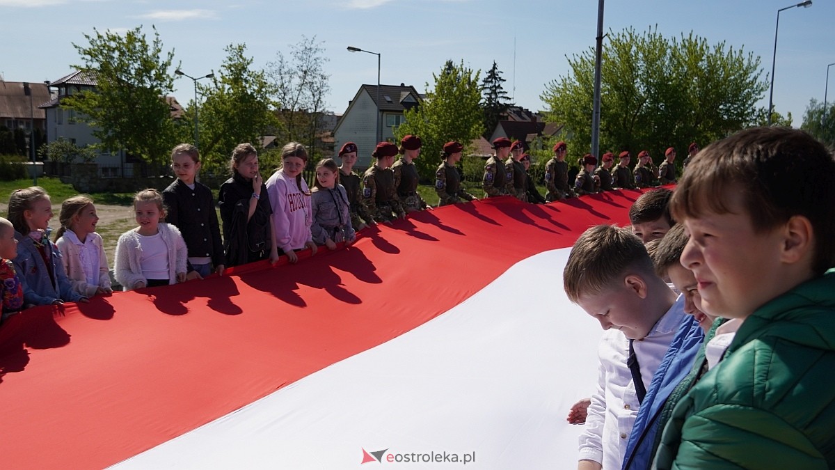 Happening z okazj iDnia Flagi w Ostrołęce [30.04.2025] - zdjęcie #34 - eOstroleka.pl