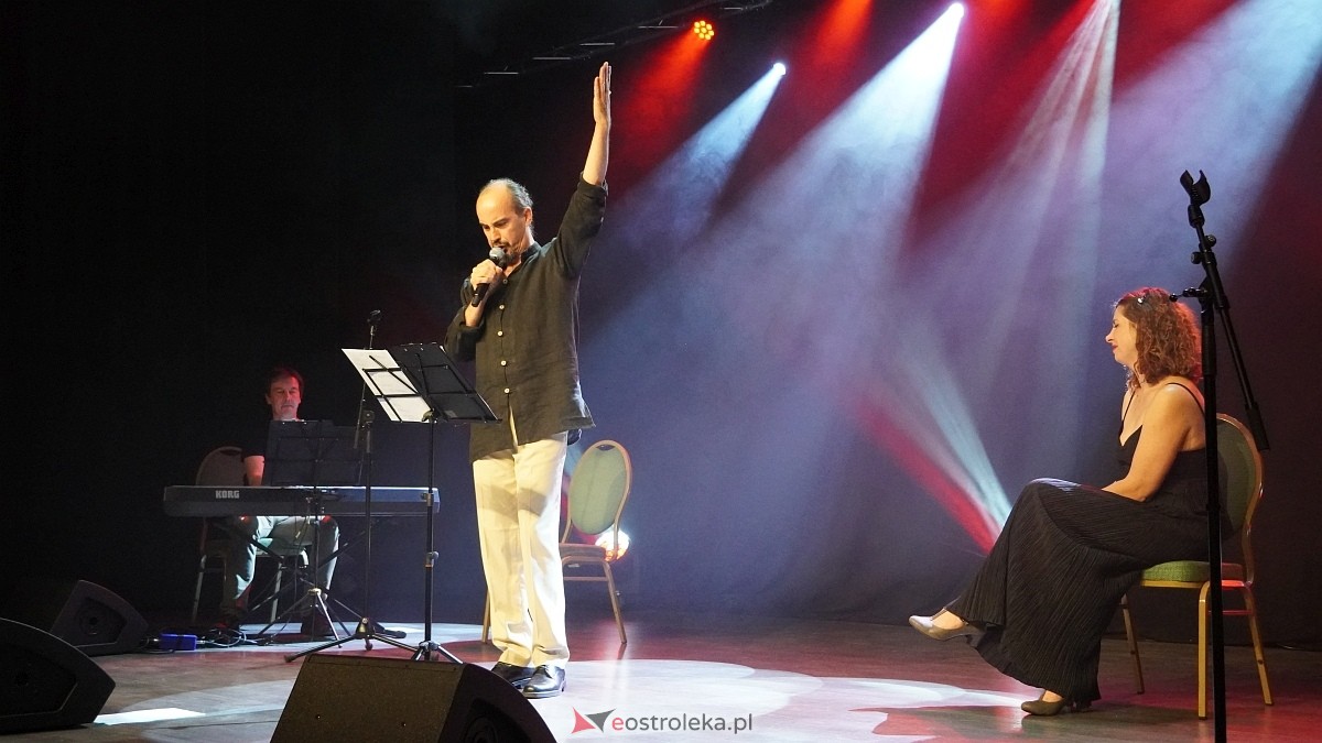 Koncert z okazji Święta Konstytucji 3 maja w Myszyńcu [30.04.2025] - zdjęcie #44 - eOstroleka.pl