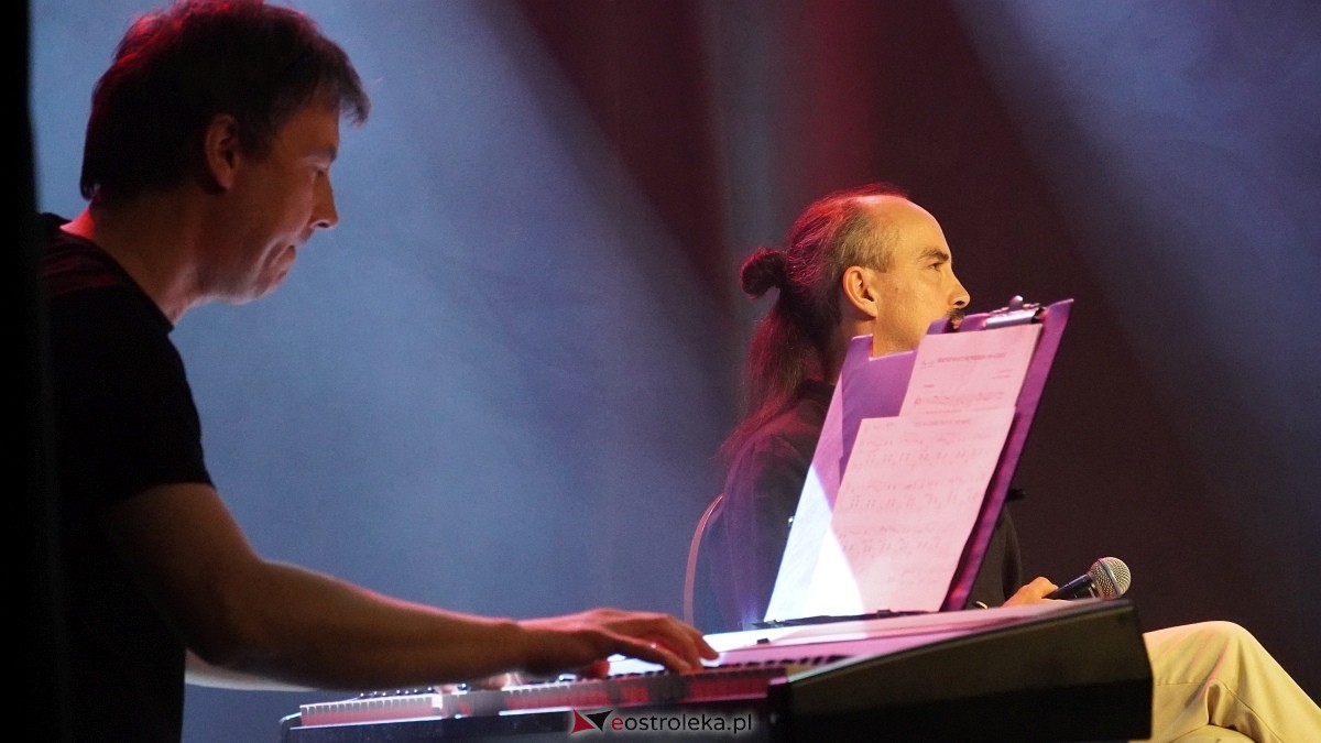 Koncert z okazji Święta Konstytucji 3 maja w Myszyńcu [30.04.2025] - zdjęcie #20 - eOstroleka.pl