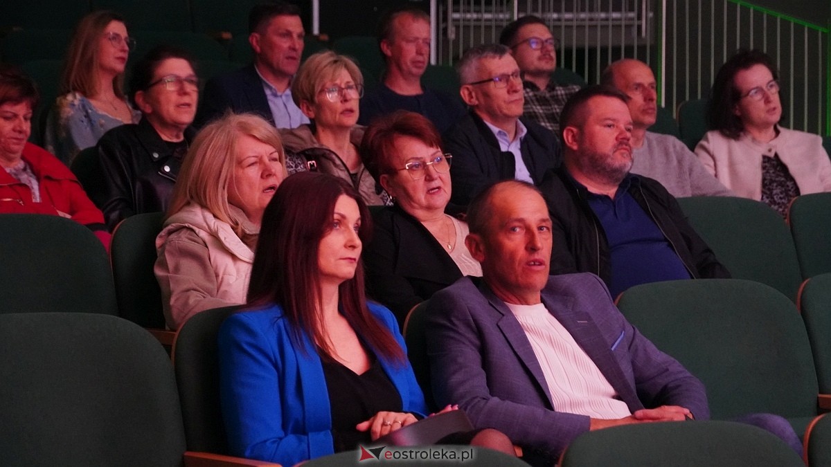 Koncert z okazji Święta Konstytucji 3 maja w Myszyńcu [30.04.2025] - zdjęcie #17 - eOstroleka.pl