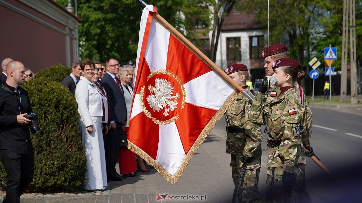 Rocznica uchwalenia Konstytucji [03.05.2025] - zdjęcie #2 - eOstroleka.pl