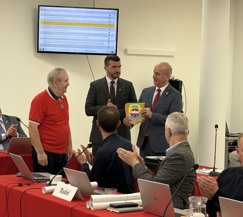 UKS Atleta na sesji rady gminy Lelis - zdjęcie #2 - eOstroleka.pl