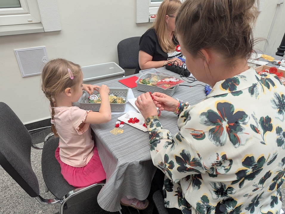 Biało-czerwona. Obowiązkowo! [04.05.2025] - zdjęcie #9 - eOstroleka.pl