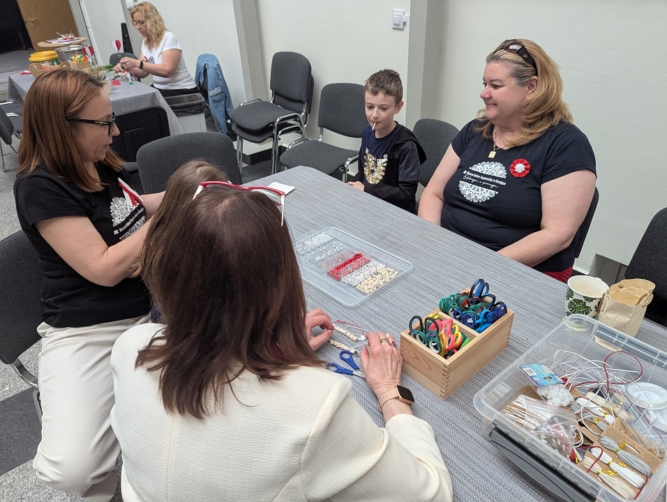 Biało-czerwona. Obowiązkowo! [04.05.2025] - zdjęcie #5 - eOstroleka.pl